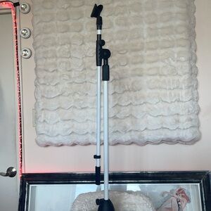 Pyle White mic Stand